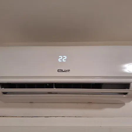 Al Piano Terra Con Ingresso Indipendente, Vicinissimo Al Mare *