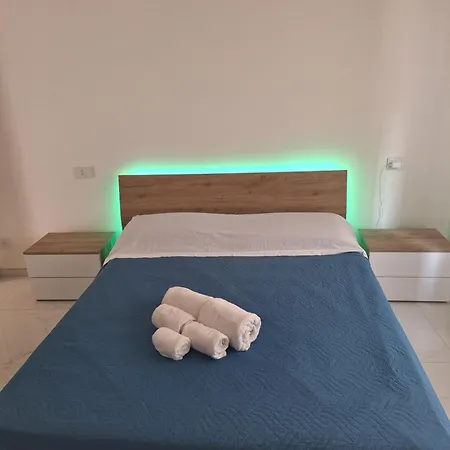 Al Piano Terra Con Ingresso Indipendente, Vicinissimo Al Mare Apartman *