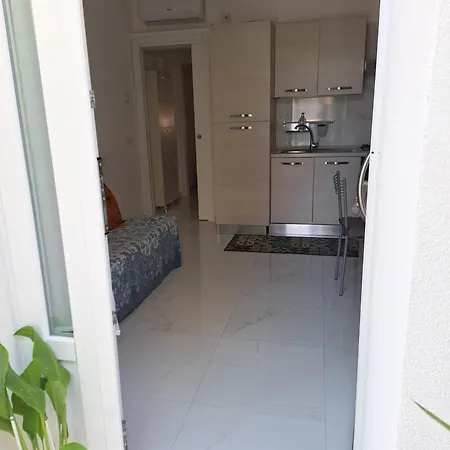 דירה Al Piano Terra Con Ingresso Indipendente, Vicinissimo Al Mare